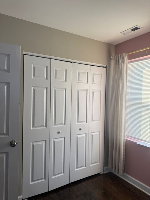 654 105th St, Chicago, IL, 60628-3013 | Card Image