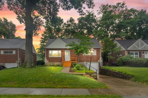 1465 Dordine Ln, Cincinnati, OH, 45231-5311 | Card Image
