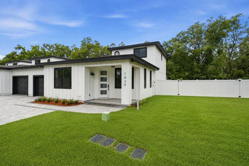 1020 Farmstead St, Eustis, FL, 32736-2502 | Card Image
