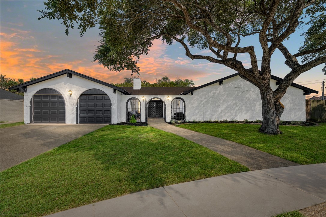 Meadow Cir, Corpus Christi, TX 78413