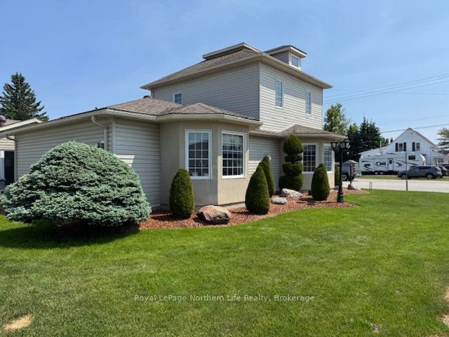 218 Nipissing St, House other with 3 bedrooms, 3 bathrooms and 6 parking in Sturgeon Falls ON | Image 46