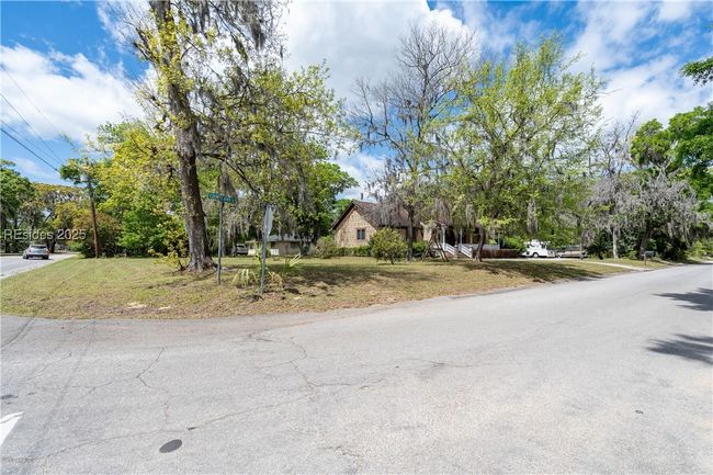 1806 Courtland St, House other with 3 bedrooms, 3 bathrooms and null parking in Port Royal SC | Image 4