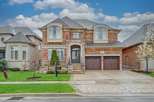 1527 Arrowhead Rd, Oakville, ON, L6H7V6 | Card Image