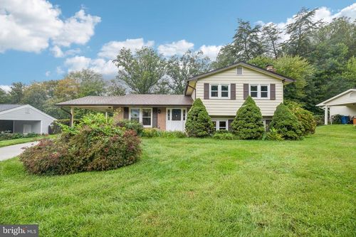 5204 Holden St, FAIRFAX, VA, 22032-3418 | Card Image