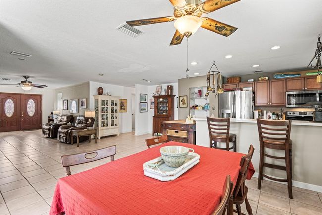 2490 E Vina Del Mar Blvd, House other with 3 bedrooms, 3 bathrooms and null parking in ST PETE BEACH FL | Image 9