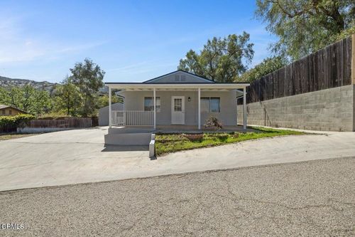 6015 Peppertree Ln, Simi Valley, CA, 93063-4649 | Card Image