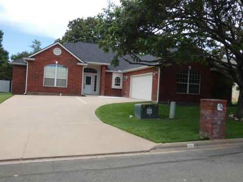 226 Muirfield St, Meadowlakes, TX, 78654-6823 | Card Image