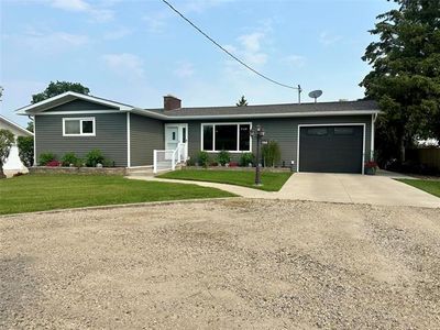 1104 Ross St, House other with 3 bedrooms, 2 bathrooms and null parking in Swan River MB | Image 1