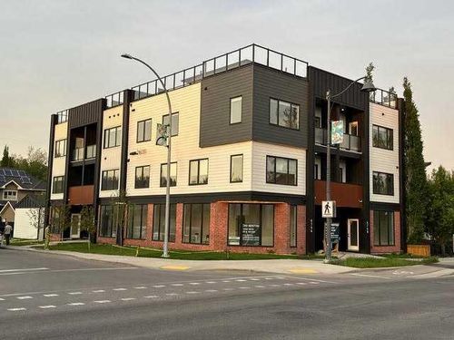 4740 Bowness Rd Nw, Calgary, AB, T3B0B4 | Card Image
