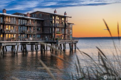 apt-113-3717 Beach Dr Sw, Seattle, WA, 98116-3051 | Card Image