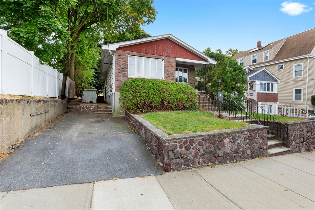 Essex St, Revere, MA 02151