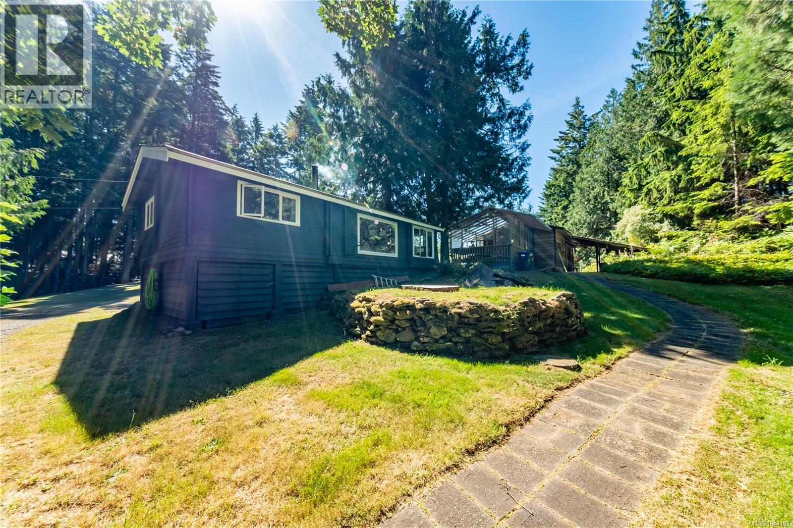 Residential in Gabriola Island 2