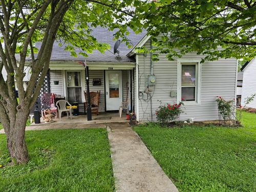 228 Jackson Street, Winchester, KY, 40391 | Card Image
