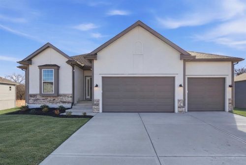 3041 Nw 95th Ter, Kansas City, MO, 64154-1571 | Card Image