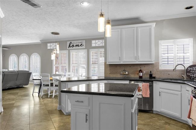 1414 Pine Meadow Ct, House other with 5 bedrooms, 4 bathrooms and 3 parking in Pearland TX | Image 15