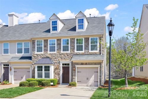 9548 Birkwood Ct, Charlotte, NC, 28278-6691 | Card Image