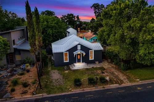 1-2014 Willow St, Austin, TX, 78702-4880 | Card Image