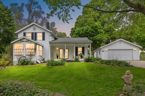 236 Simpson St, Grass Lake, MI, 49240-8902 | Card Image