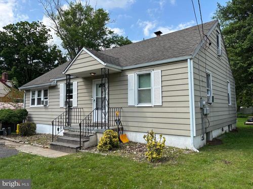 438 Ewingville Rd, Ewing, NJ, 08638-1539 | Card Image