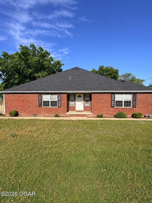 802 Briarbrook Dr, Carl Junction, MO, 64834-9637 | Card Image