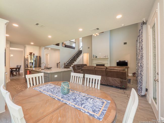184 Cimarron Crk, House other with 4 bedrooms, 4 bathrooms and null parking in Boerne TX | Image 16