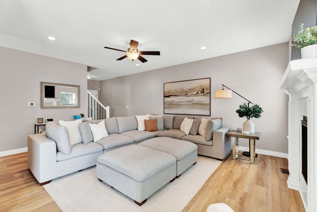 2512 E Maple Rd, House other with 4 bedrooms, 3 bathrooms and null parking in Troy MI | Image 5