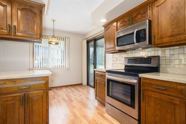 D1 - 201 Carol Ct, Condo with 2 bedrooms, 2 bathrooms and 1 parking in Pontiac IL | Image 9