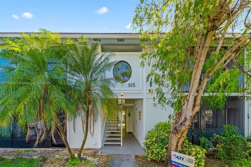 15-915 Ne 199th St, Miami, FL, 33179-3082 | Card Image