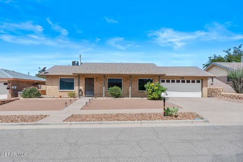 1629 Bob Murphy Dr, El Paso, TX, 79936-5205 | Card Image