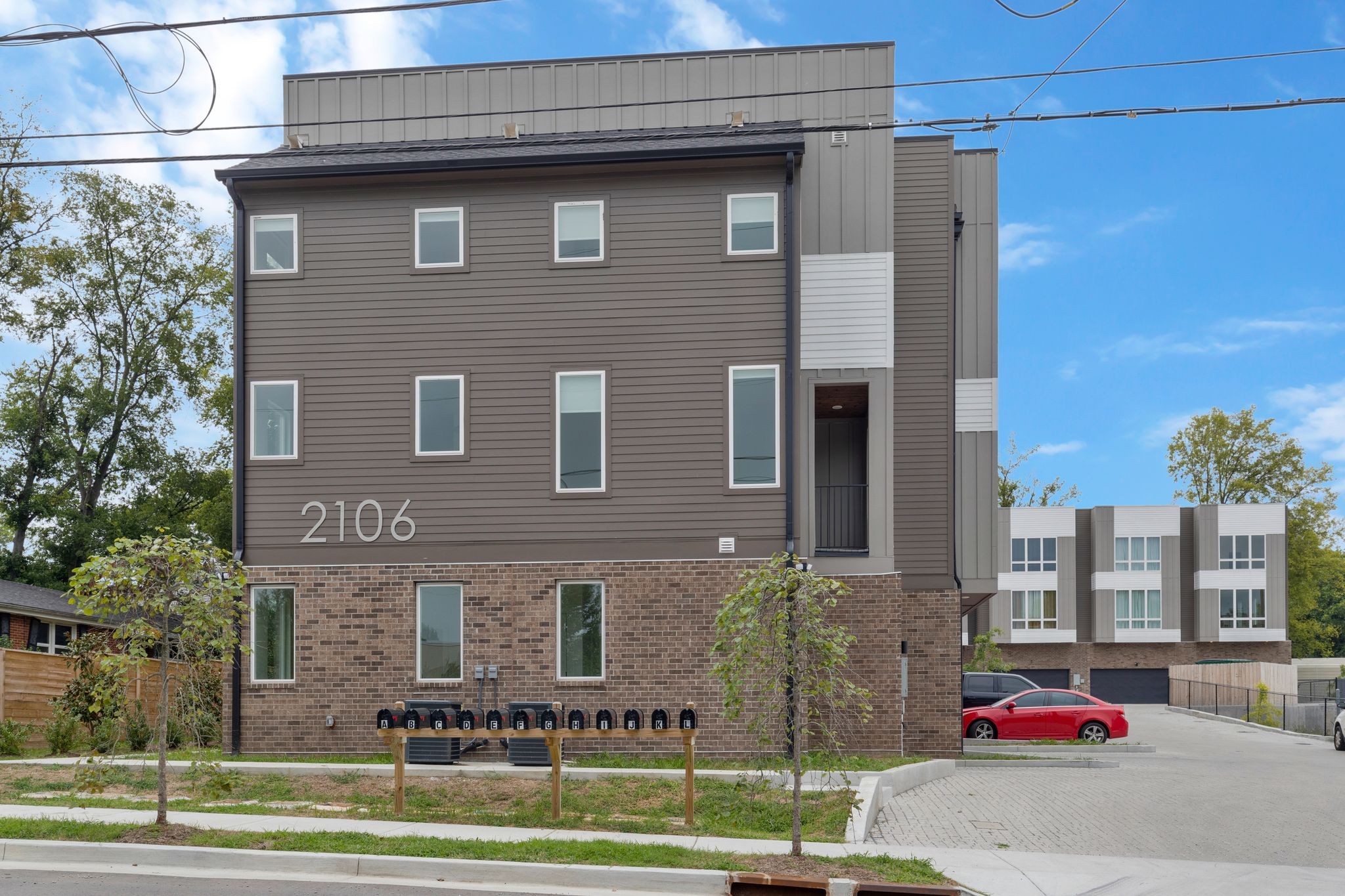 24th Ave, Nashville, TN 37208