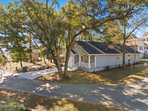 2753 Sea Vista Dr Sw, Supply, NC, 28462-5613 | Card Image