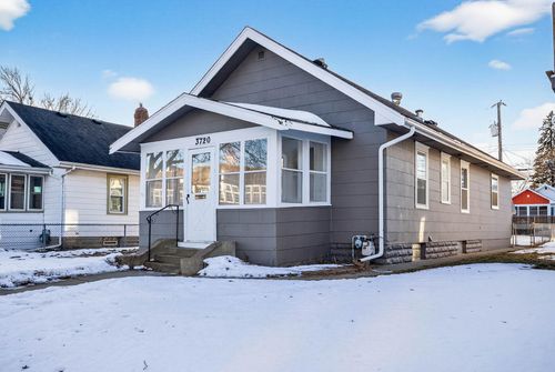 3720 43rd Ave S, Minneapolis, MN, 55406-2825 | Card Image