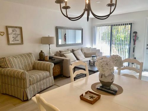 209-602 Executive Center Dr, West Palm Beach, FL, 33401-4946 | Card Image