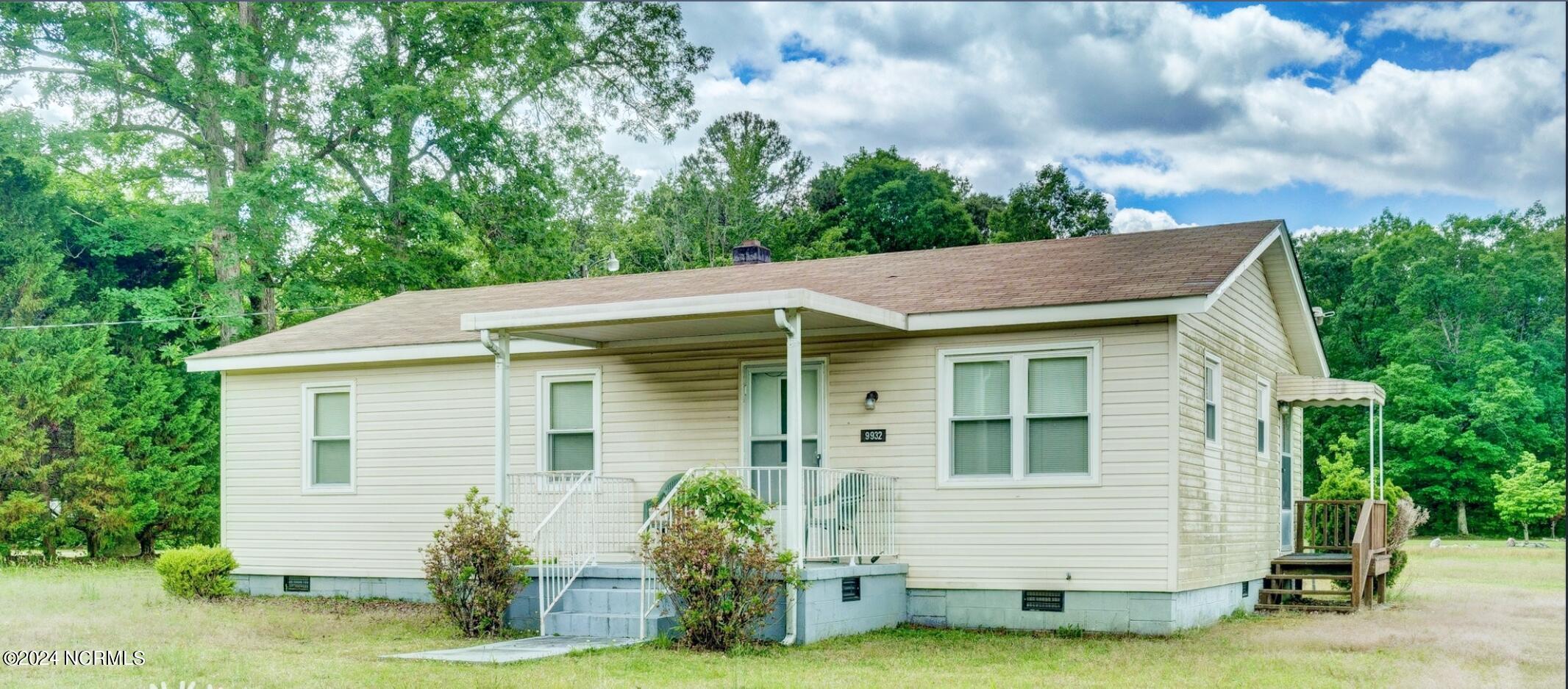 Straight Gate Rd, Whitakers, NC 27891