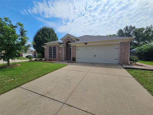 1128 Marshall Dr, Euless, TX, 76039-3075 | Card Image