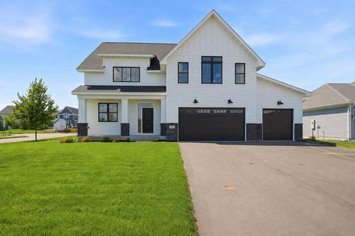4012 Savanna Ct, Chaska, MN, 55318-5003 | Card Image