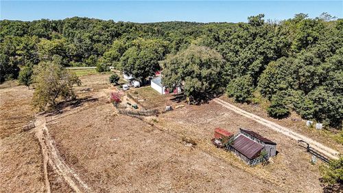 27930 Highway B, Lincoln, MO, 65338-2924 | Card Image