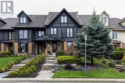 9 Harbour Dr, Stoney Creek, ON, L8E4Z4 | Card Image