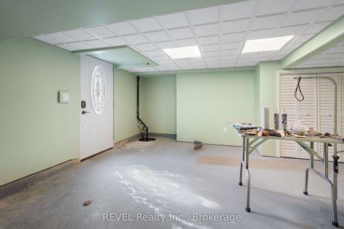 {{alt}} | Card Image