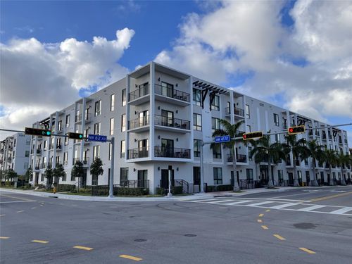 d-105-8201 Nw 41st St, Doral, FL, 33166-6278 | Card Image