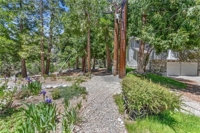 41560 Alder Dr, House other with 2 bedrooms, 3 bathrooms and 2 parking in Forest Falls CA | Image 43