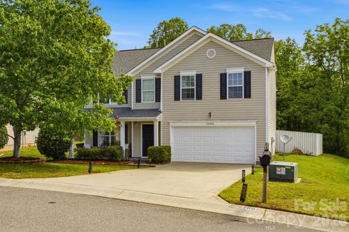 2260 Wexford Way, Statesville, NC, 28625-5024 | Card Image