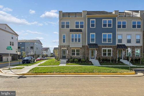 14055 Onyx St, Woodbridge, VA, 22193 | Card Image