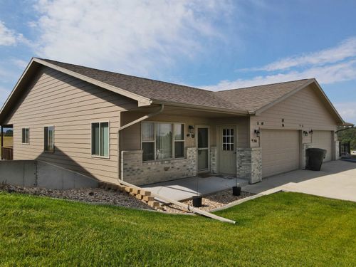 354 Red Rock Circle, Belle Fourche, SD, 57717 | Card Image