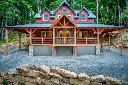 1015 Pine Ridge Rd, Beech Mountain, NC, 28604-8891 | Card Image