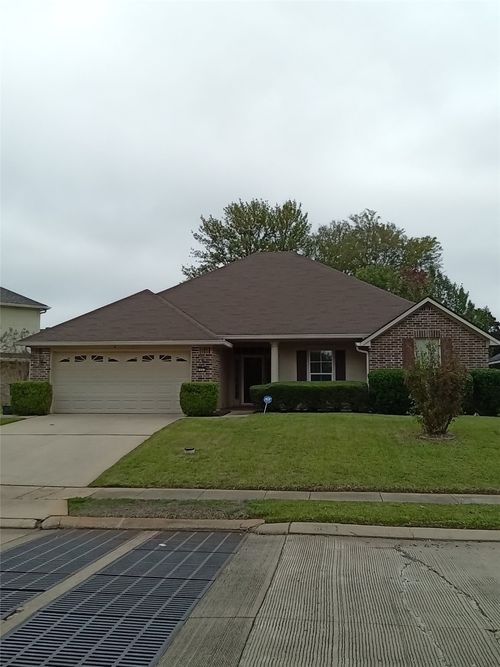 1605 Winchester Dr, Bossier City, LA, 71112-3179 | Card Image