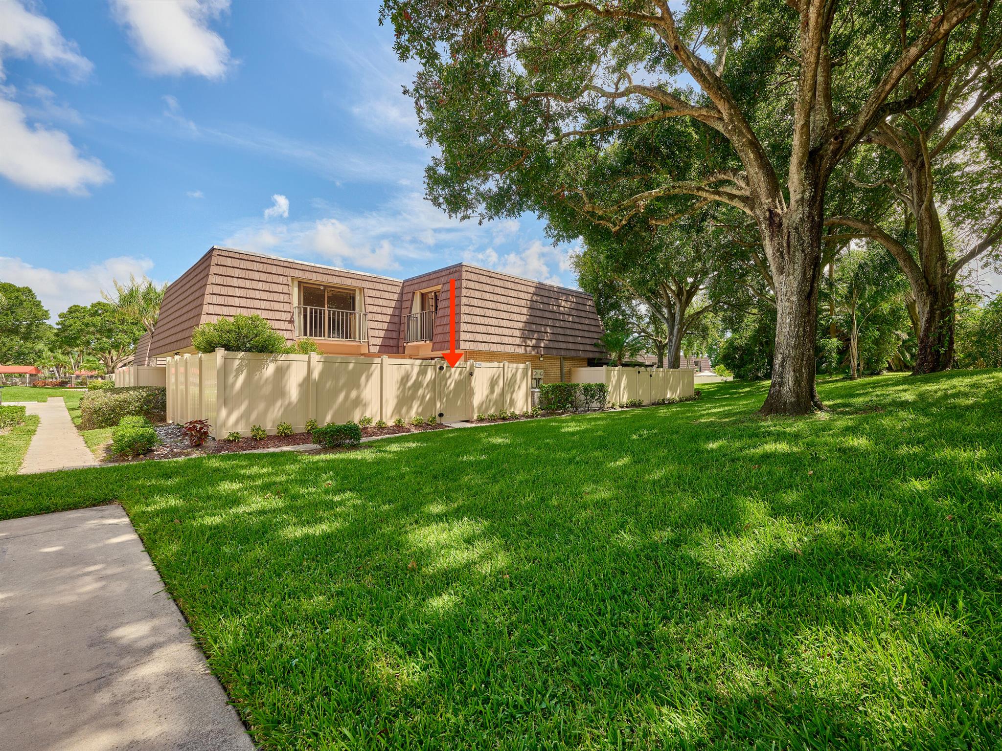 75th Way, West Palm Beach, FL 33407