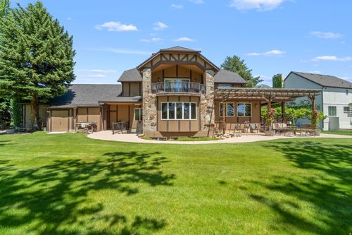 5105 W Old Oak Ln, Highland, UT, 84003-9486 | Card Image