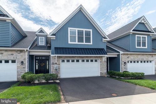 909 Holden Ct, WARMINSTER, PA, 18974-2051 | Card Image