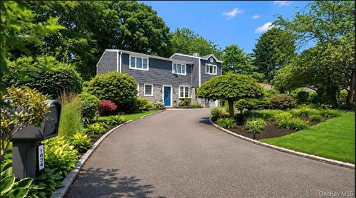1634 N Gardiner Drive, Islip, NY, 11706 | Card Image